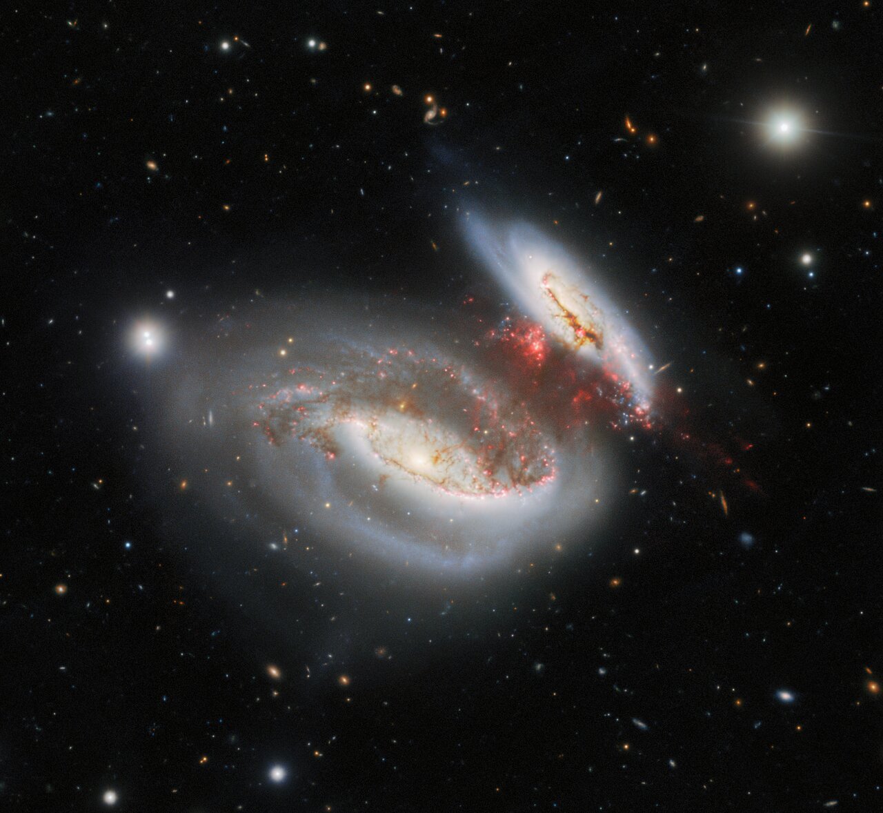 Taffy Galaxies' Collide, Leave Behind Bridge of Star-Forming