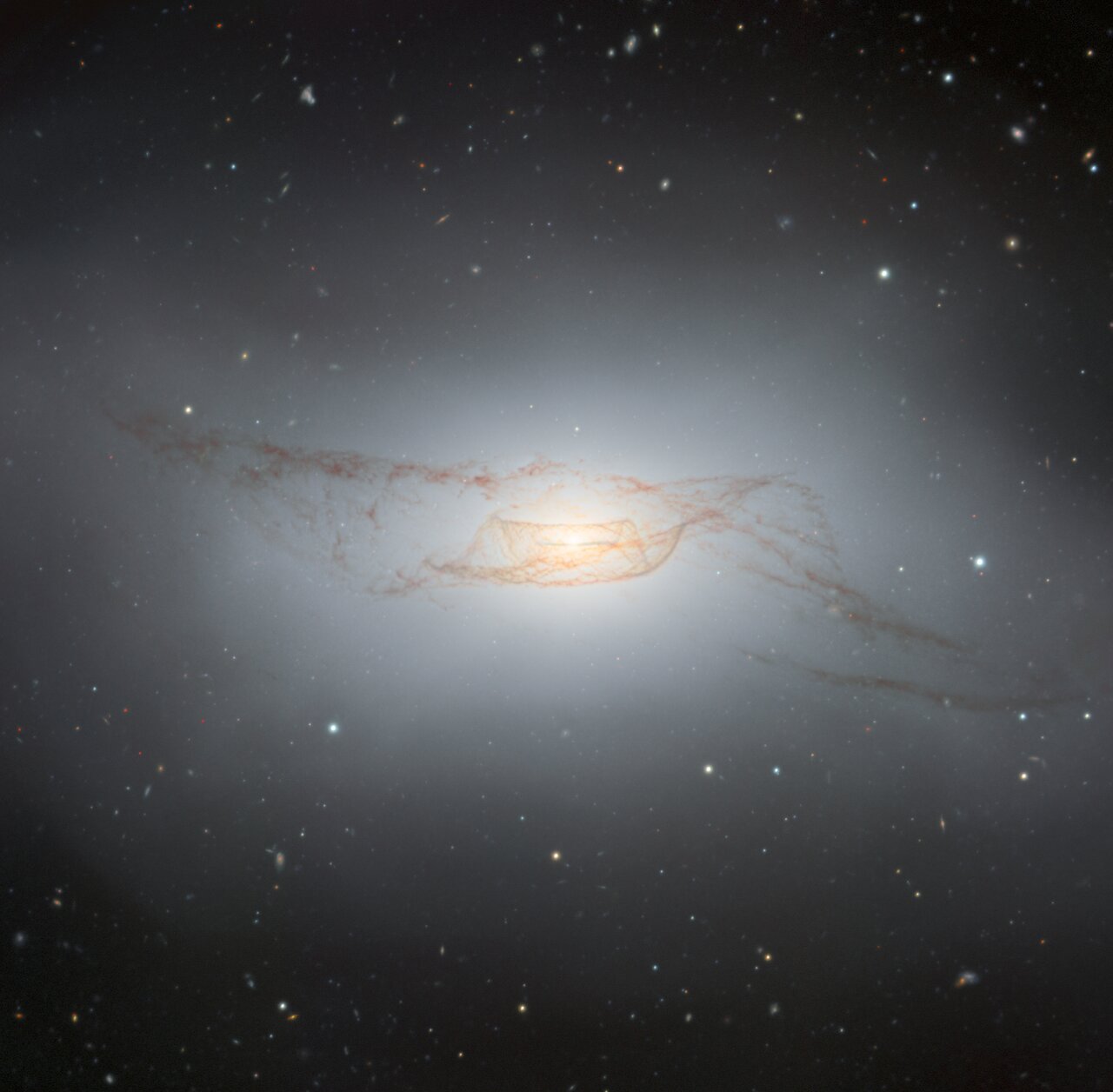 Gemini South Captures Twisted Dusty Disk of NGC 4753, Showcasing
